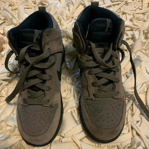 NIKE rust /black